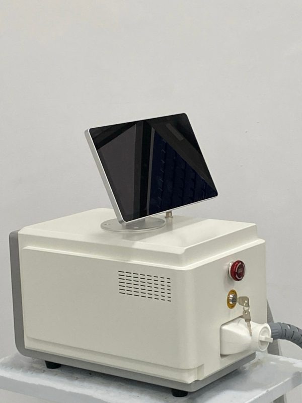 Capella ND-YAG Q-Switch Neodymium laser for tattoo removal