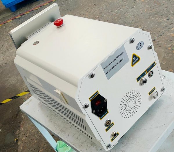 Orion — Dispositivo de radiofrecuencia con microagujas