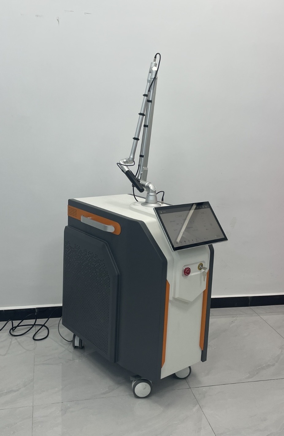 Zirconium Пикосекундный лазер для удаления тату Zirconium Пикосекундный лазер для удаления тату