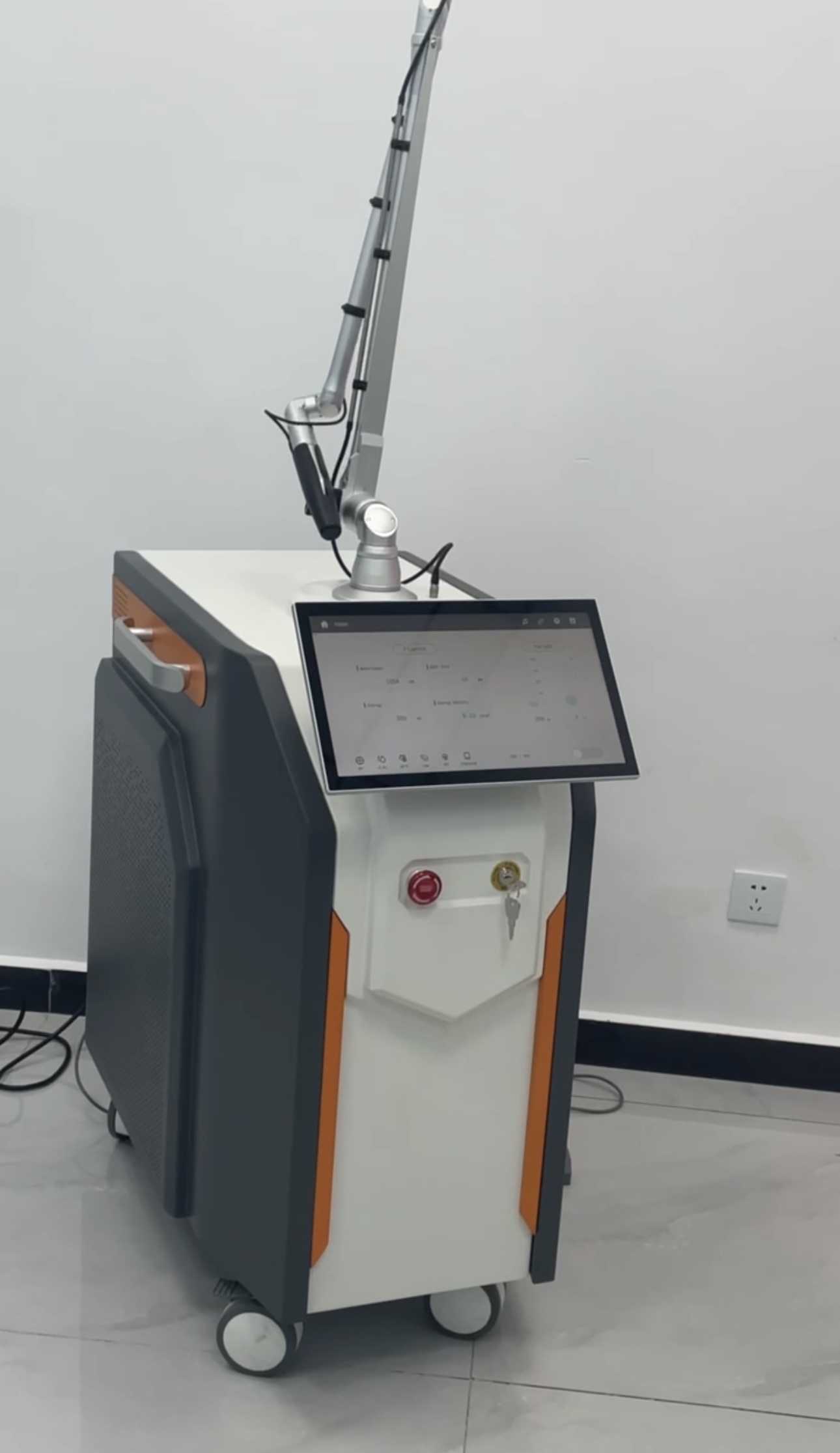 Zirconium Пикосекундный лазер для удаления тату Zirconium Пикосекундный лазер для удаления тату