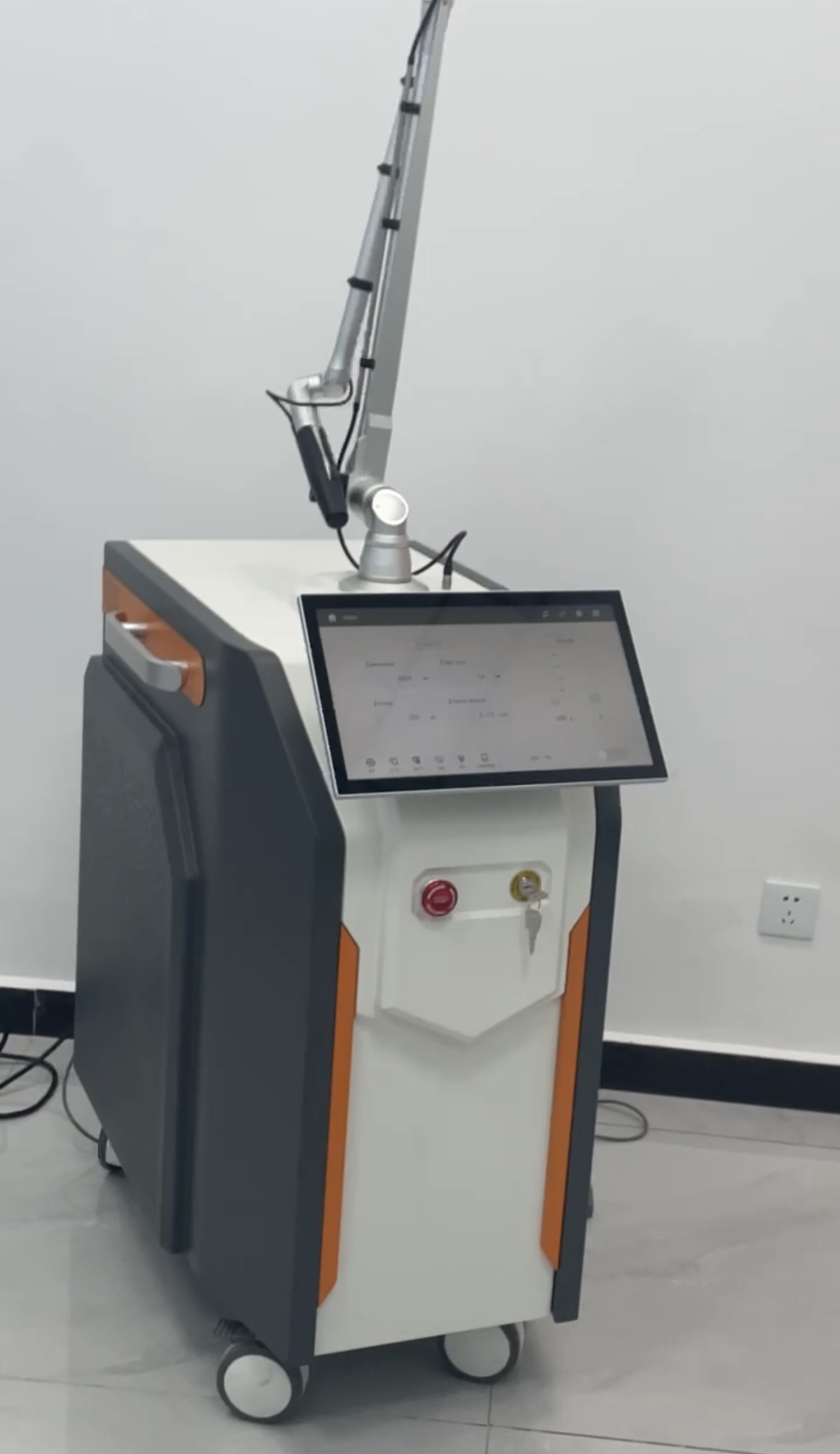 Zirconium Пикосекундный лазер для удаления тату Zirconium Пикосекундный лазер для удаления тату