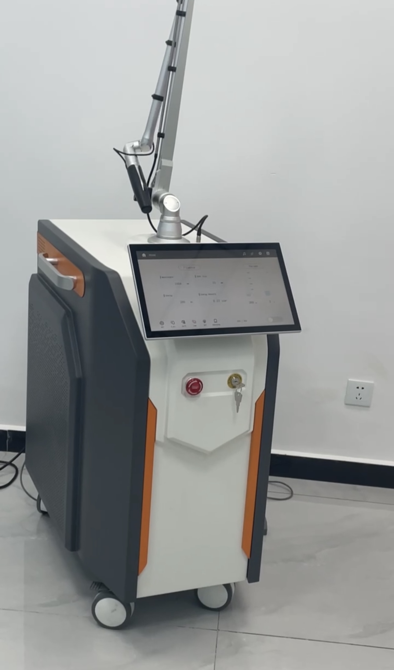 Zirconium Пикосекундный лазер для удаления тату Zirconium Пикосекундный лазер для удаления тату